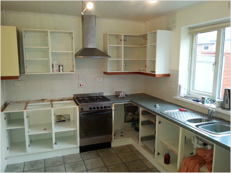 kitchen before picture